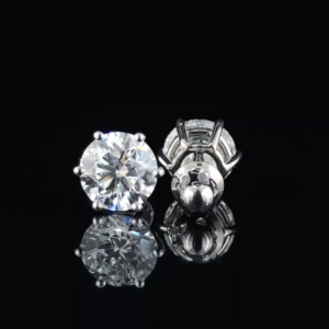 Solitaire Round Brilliant Cut Diamond Stud Earrings 01