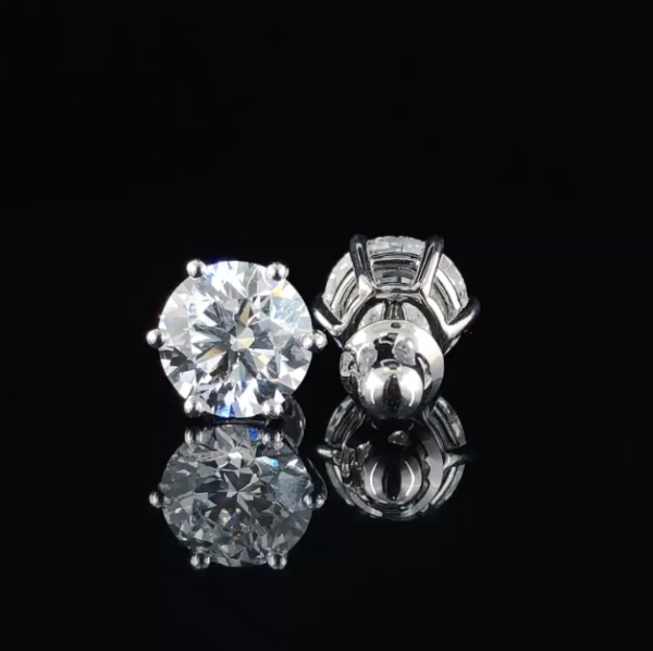 Solitaire Round Brilliant Cut Diamond Stud Earrings 01